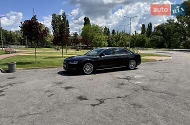 Седан Audi A8 2015 в 