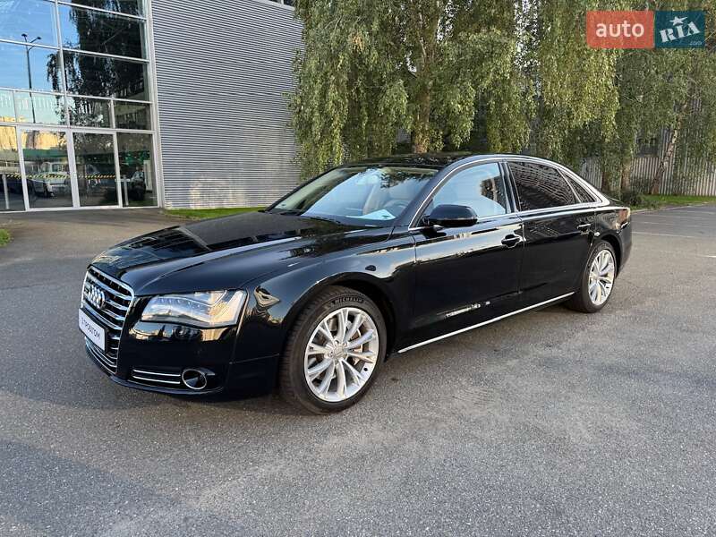 Седан Audi A8 2011 в 