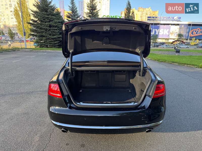 Седан Audi A8 2011 в Киеве