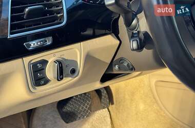 Седан Audi A8 2011 в 