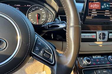 Седан Audi A8 2011 в 