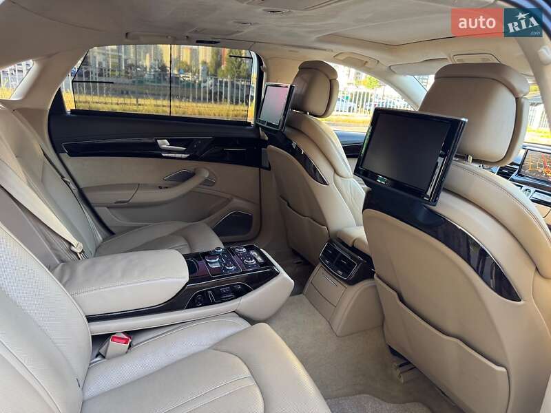 Седан Audi A8 2011 в Киеве