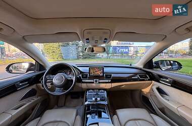 Седан Audi A8 2011 в 