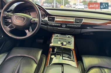 Седан Audi A8 2011 в Чернівцях