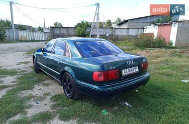 Седан Audi A8 1997 в 