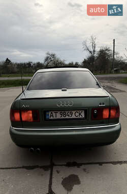 Седан Audi A8 2002 в 