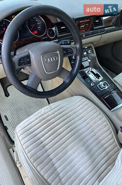Седан Audi A8 2006 в 