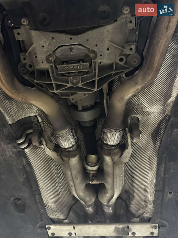 Седан Audi A8 2015 в Ивано-Франковске