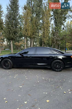 Седан Audi A8 2021 в 
