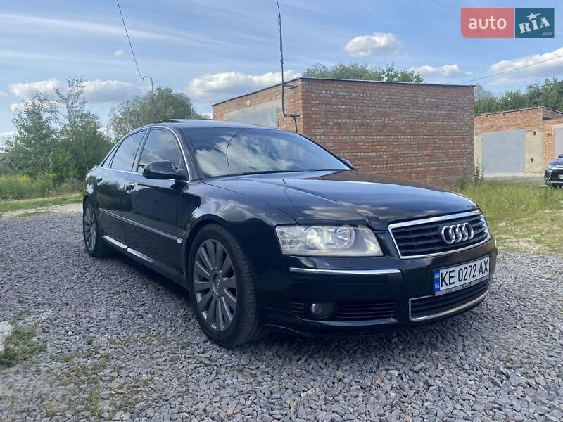 Седан Audi A8 2002 в 