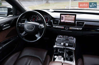 Седан Audi A8 2015 в 