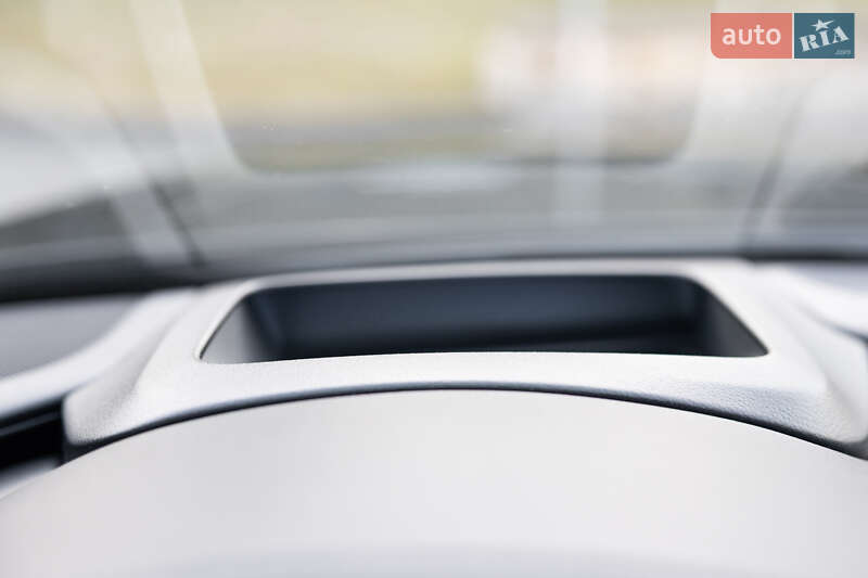 Седан Audi A8 2015 в Луцке