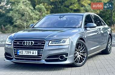 Седан Audi A8 2015 в 