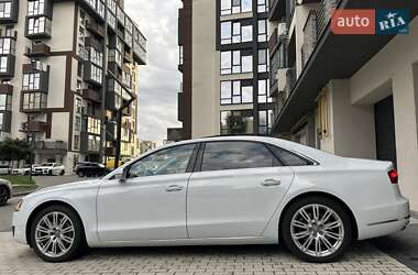 Седан Audi A8 2015 в 