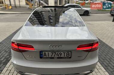 Седан Audi A8 2015 в 