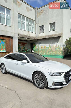 Седан Audi A8 2018 в 
