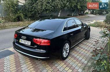 Седан Audi A8 2012 в 