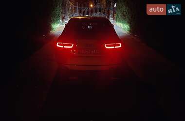 Седан Audi A8 2011 в 