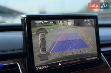Седан Audi A8 2011 в 