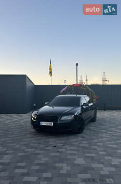 Седан Audi A8 2014 в 