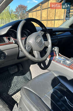 Седан Audi A8 2005 в 