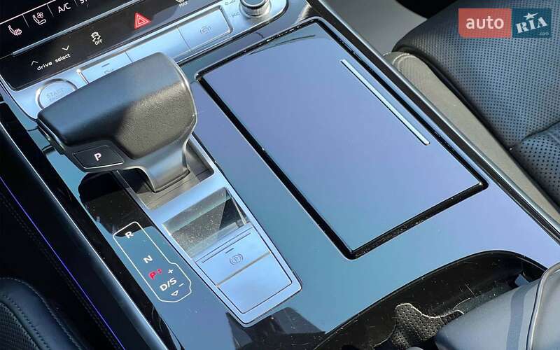 Седан Audi A8 2019 в Івано-Франківську