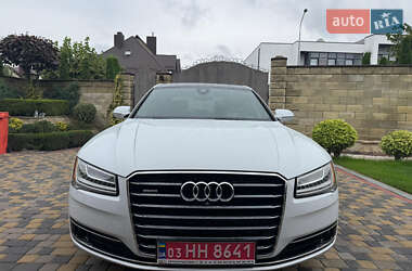 Седан Audi A8 2016 в 