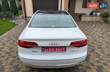 Седан Audi A8 2016 в 