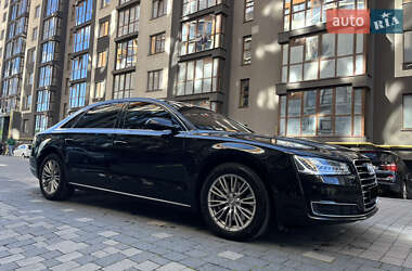 Седан Audi A8 2017 в 