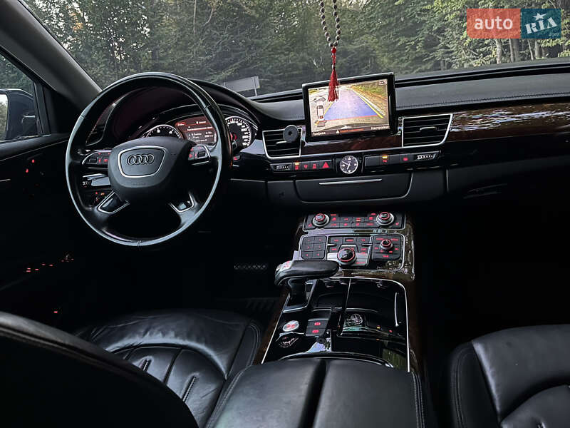 Седан Audi A8 2017 в Вінниці