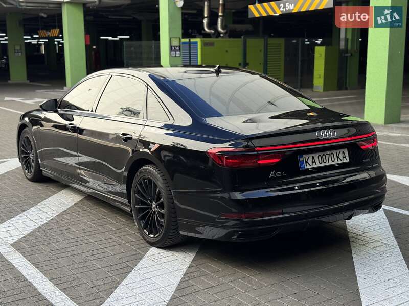 Седан Audi A8 2021 в Києві