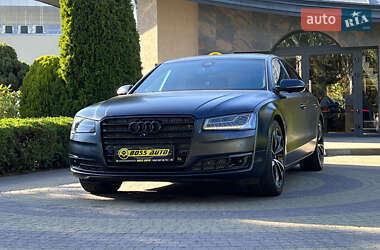 Седан Audi A8 2015 в 