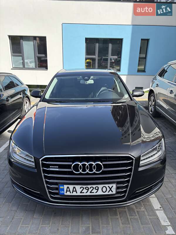 Седан Audi A8 2017 в Киеве