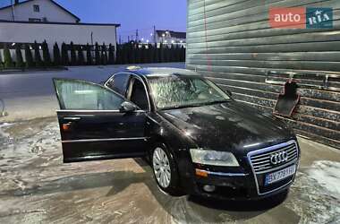 Седан Audi A8 2005 в 