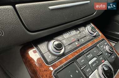 Седан Audi A8 2013 в 