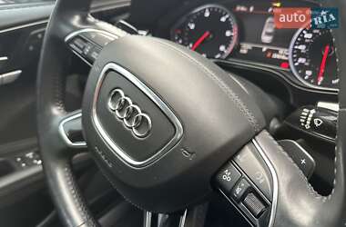 Седан Audi A8 2013 в 