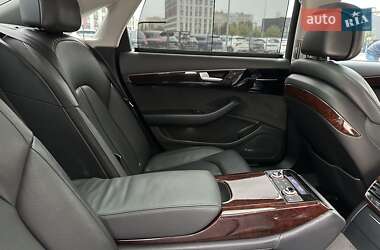 Седан Audi A8 2013 в 
