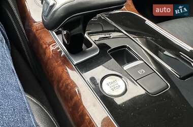 Седан Audi A8 2013 в 