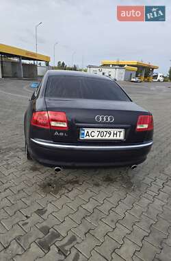 Седан Audi A8 2004 в 