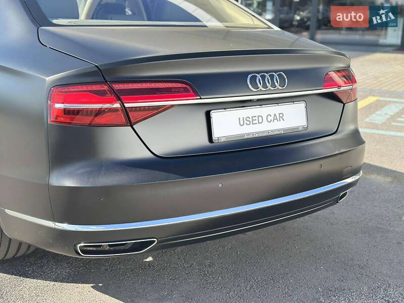 Седан Audi A8 2015 в Полтаве