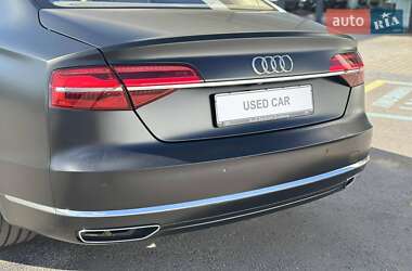 Седан Audi A8 2015 в 