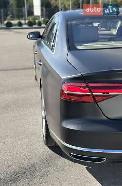 Седан Audi A8 2015 в 
