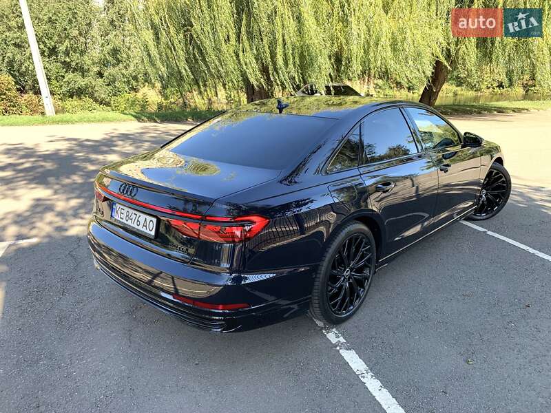 Седан Audi A8 2023 в Кривом Роге