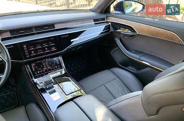 Седан Audi A8 2023 в 