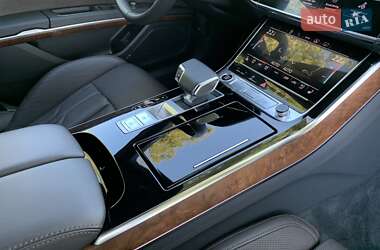 Седан Audi A8 2023 в 