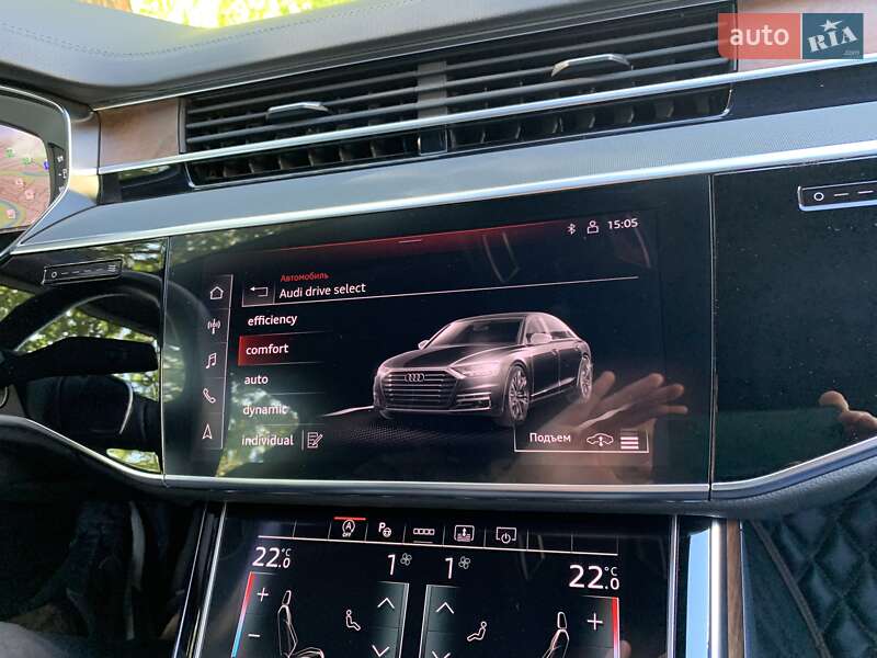 Седан Audi A8 2023 в Кривом Роге
