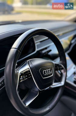 Седан Audi A8 2021 в 