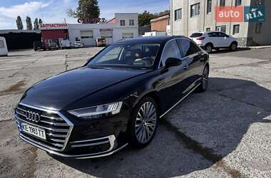Седан Audi A8 2018 в 