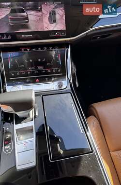 Седан Audi A8 2018 в 
