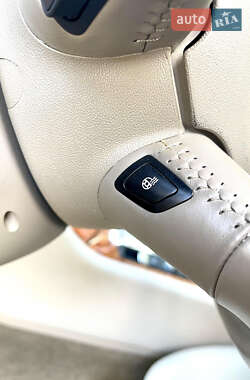 Седан Audi A8 2009 в 